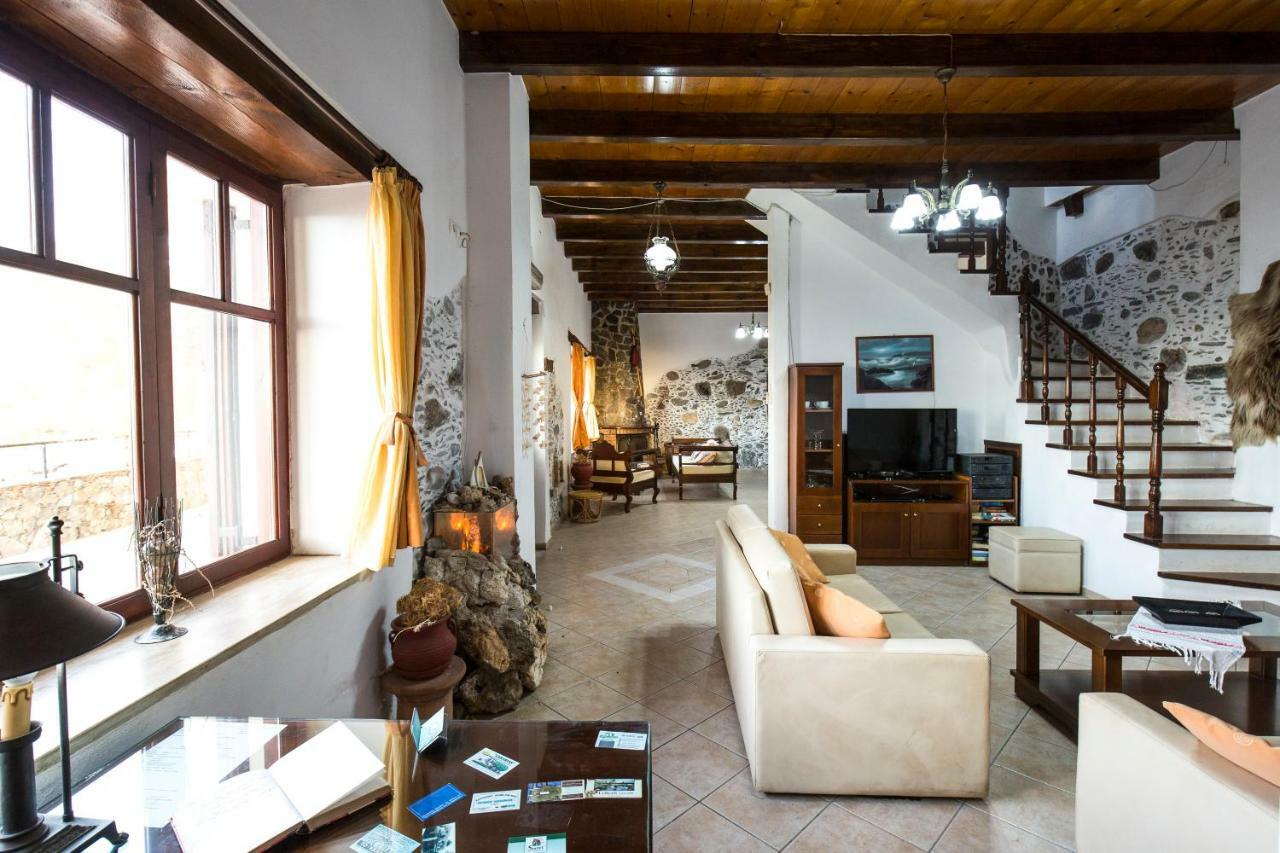 Pericles Beach Villa Kissamos Exterior photo