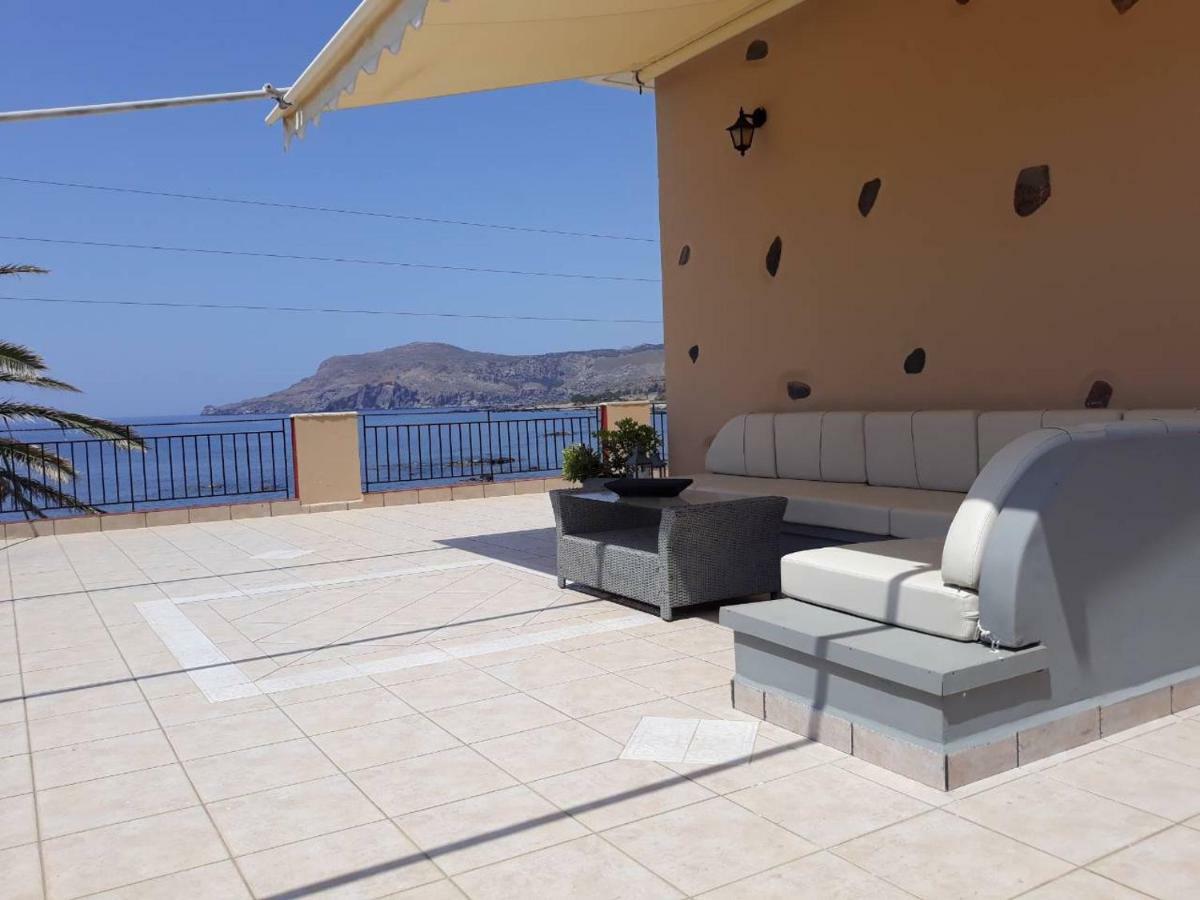 Pericles Beach Villa Kissamos Exterior photo